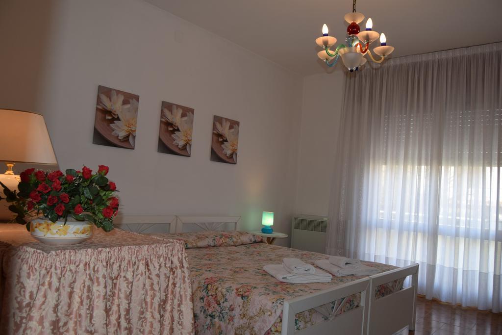 Casa Vacanza E Per Lavoro Elena E Carla スピネーア エクステリア 写真