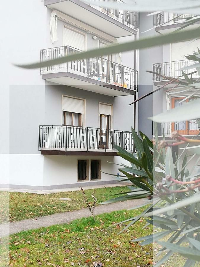 Casa Vacanza E Per Lavoro Elena E Carla スピネーア エクステリア 写真